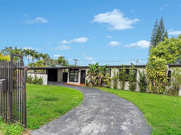 4th image of 8461 SW 38th St