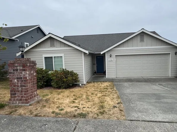 1558 NW Camellia Loop, Oak Harbor, WA 98277
