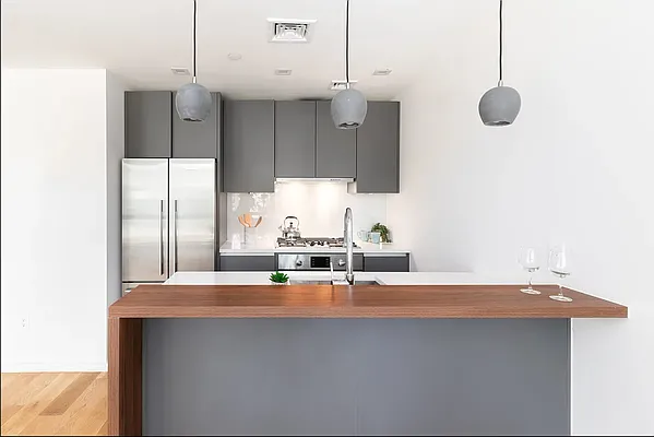 Rented by Compass | media 9