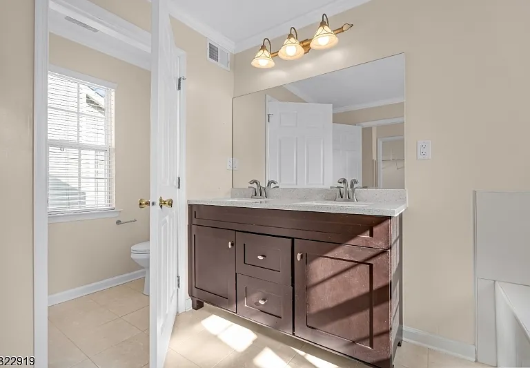 71 Nostrand Rd — Photo 27