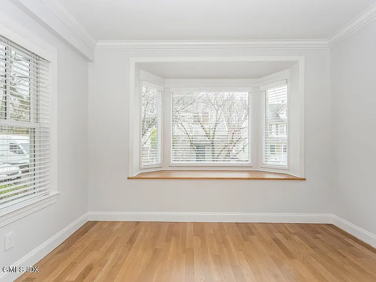 347 Delavan Ave #A — Photo 9