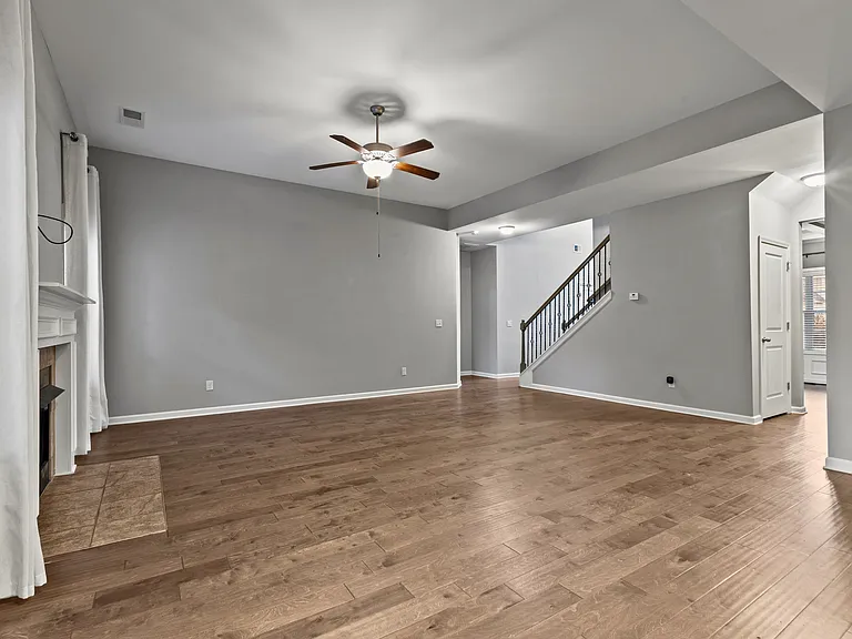 830 W Richland Cir — Photo 6