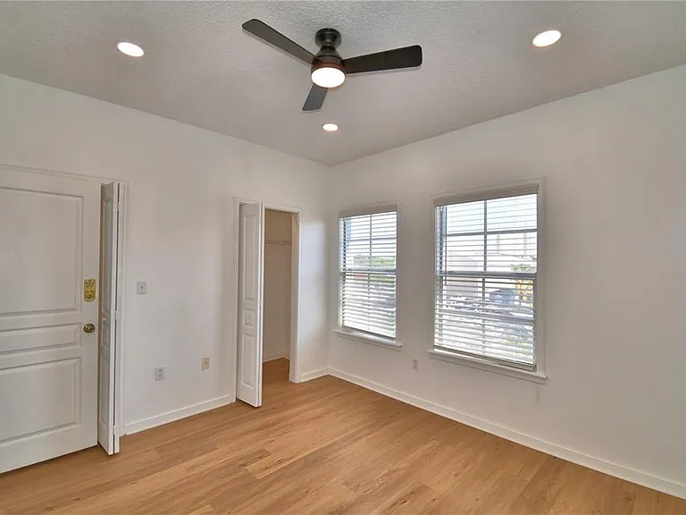 660 Celebration Ave #240 — Photo 21