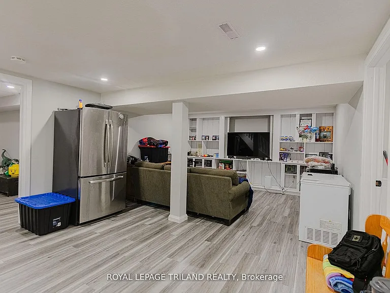 60 Fiddlers Green Rd #36 — Photo 6