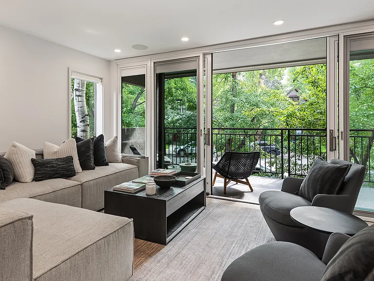 800 E Hopkins Ave #B5 — Photo 3