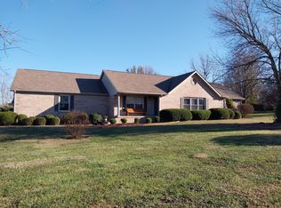 1079 Shakertown Rd, Harrodsburg, KY 40330