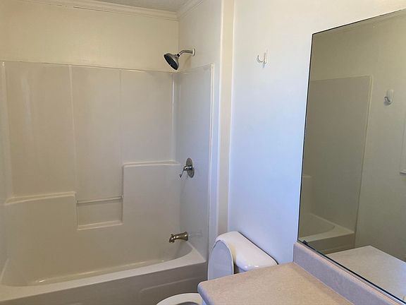 2nd image of 43 Blue Water Dr