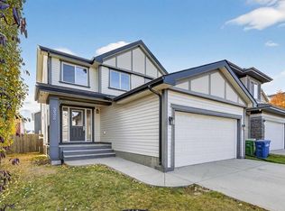 332 N Sagewood Lndg SW, Airdrie, AB T4B 3N6