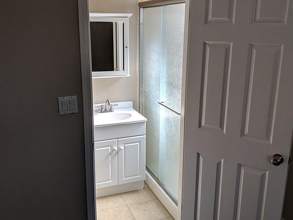 3rd image of 1053 Paintbrush Dr
