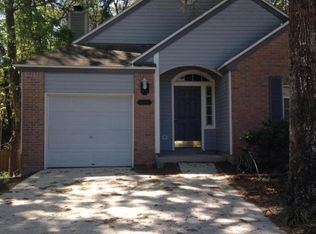 1102 Radis Pl, Jacksonville, FL 32225