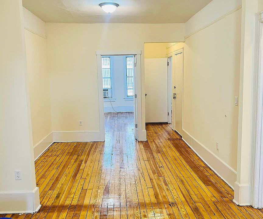 1st image of 8504 5th Ave #2