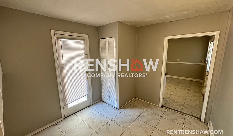 4956 Durbin Ave — Photo 7