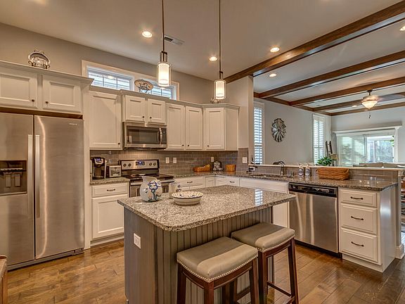 5th image of 106 Amick Way