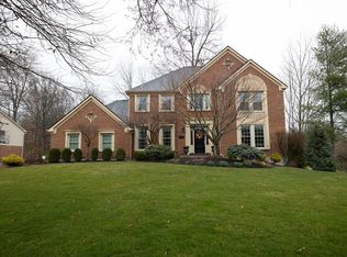 101 Fallswood Ct, Loveland, OH 45140
