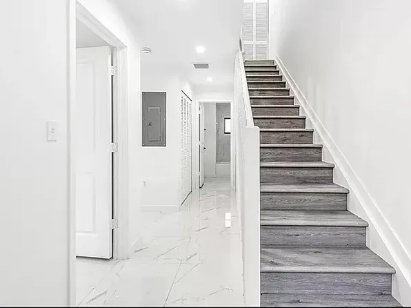 1776 NW 68th Ter, Miami, FL 33147