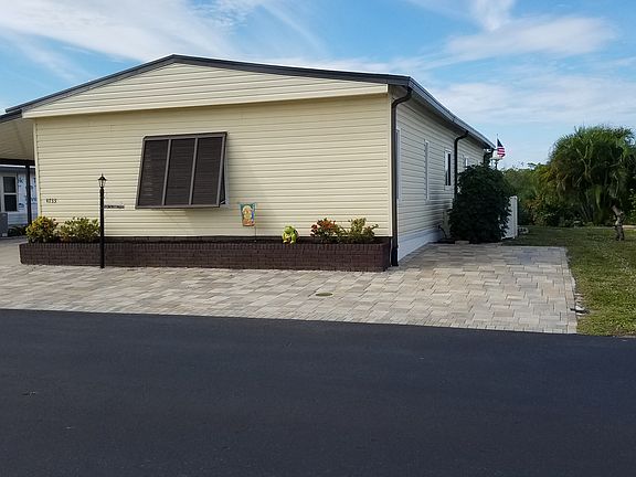 2nd image of 4733 Tahiti Dr