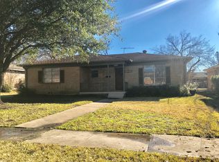 10042 Neosho Dr, Dallas, TX 75217