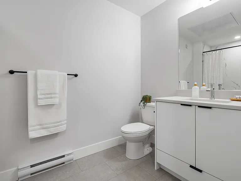 45754 Wellington Ave #401 — Photo 6
