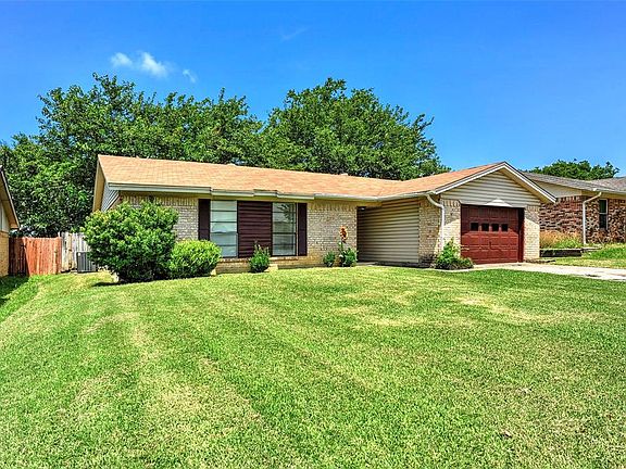 3rd image of 1811 Arkansas Dr