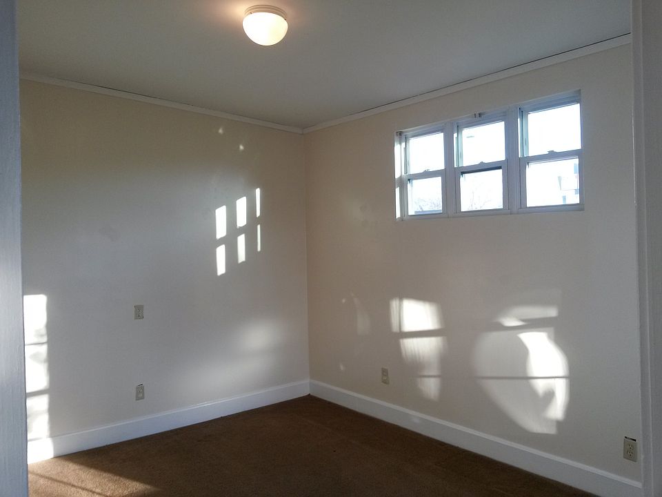2nd image of 2701 Old Buncombe Rd APT A