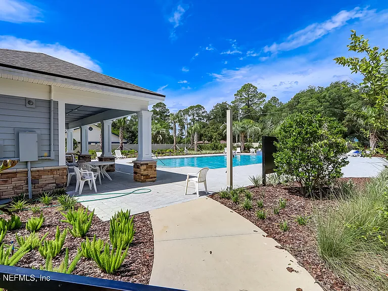 280 Anthony Dr — Photo 37