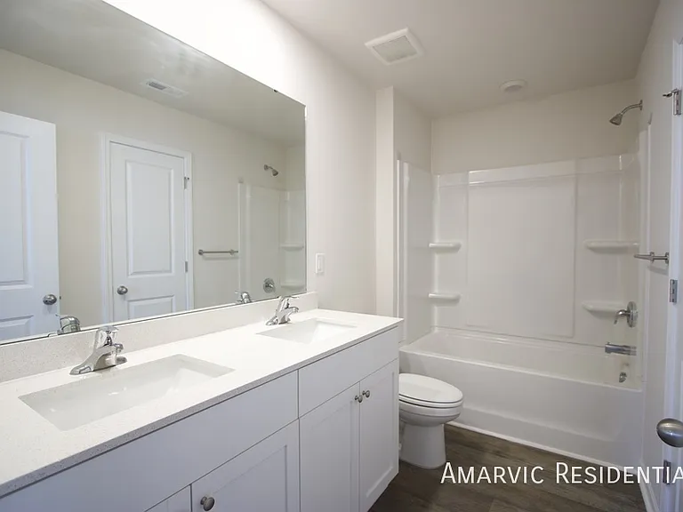 175 Seymour Village Dr — Photo 19