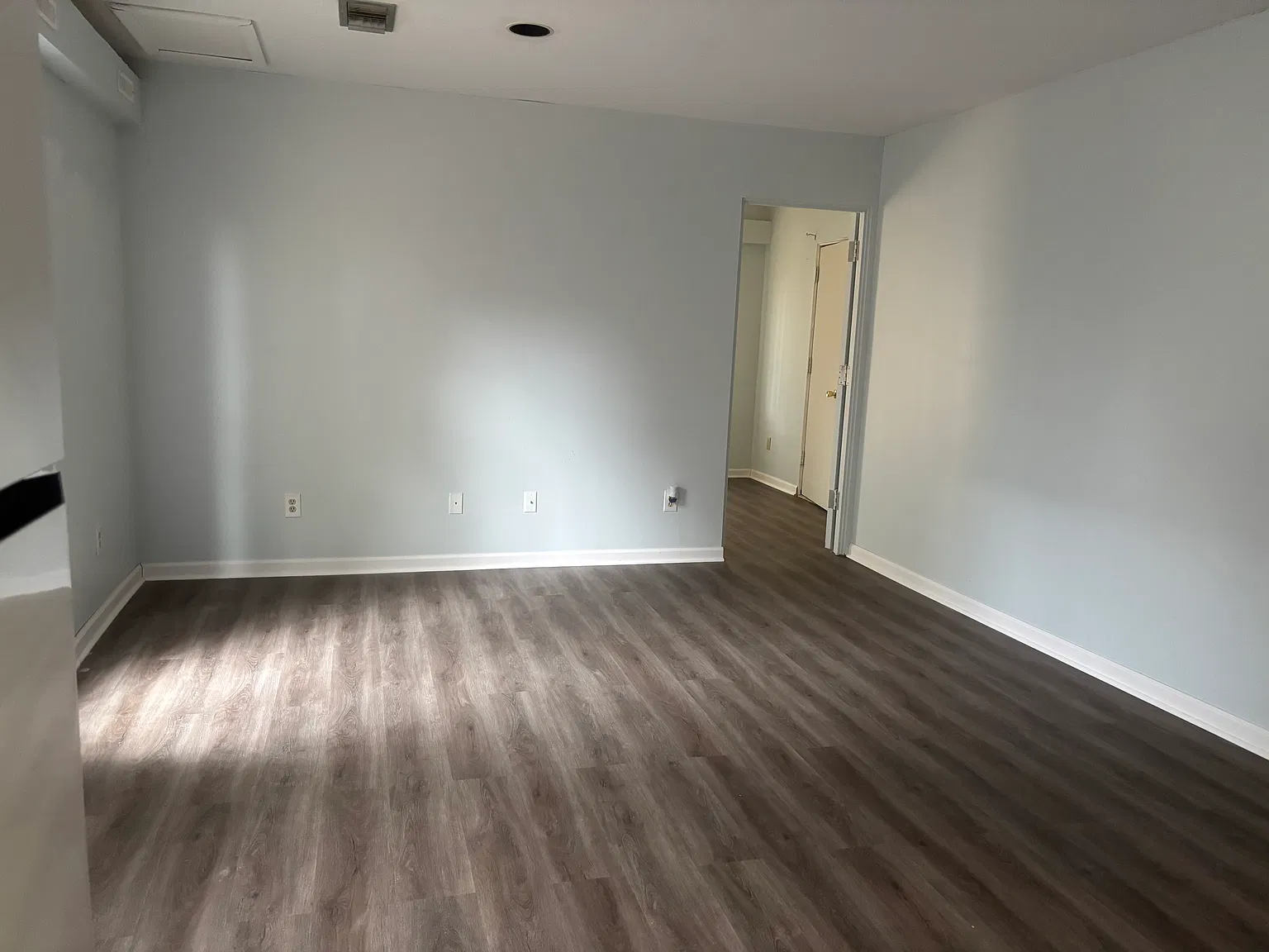 2 bed, $1,200 — Photo 2