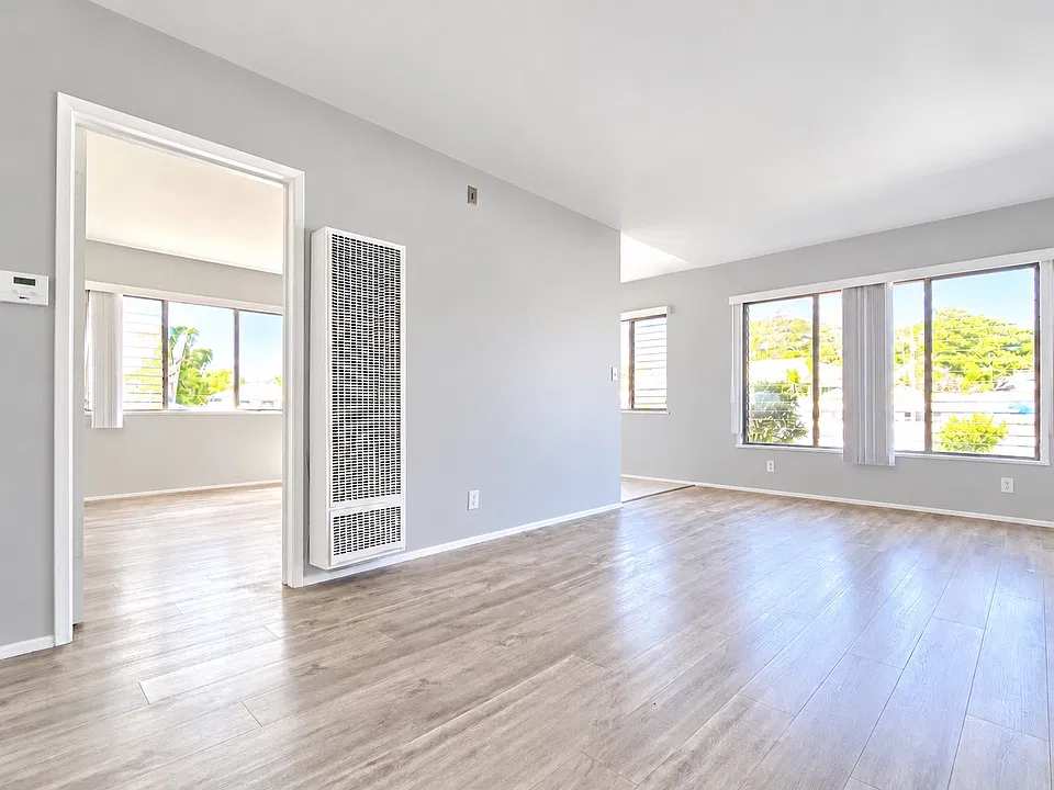 3002 Honolulu Ave #9