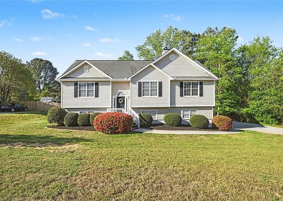 1st image of 3349 Windgate Dr
