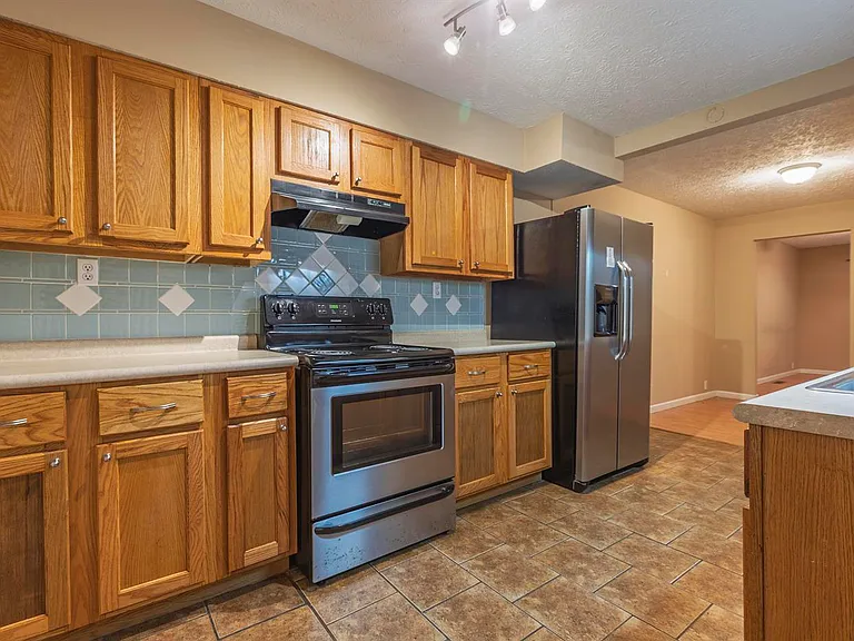 426 Parliament Rd #2 — Photo 3