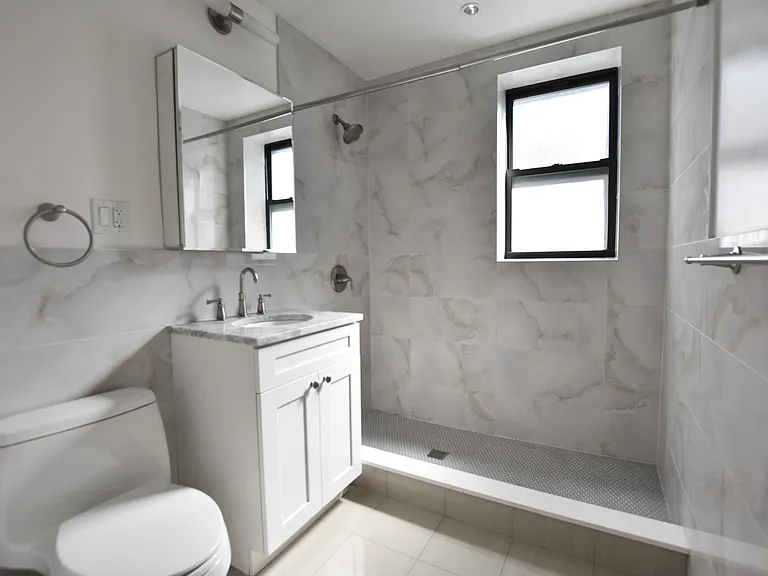 500 W 110th St #6C — Photo 8