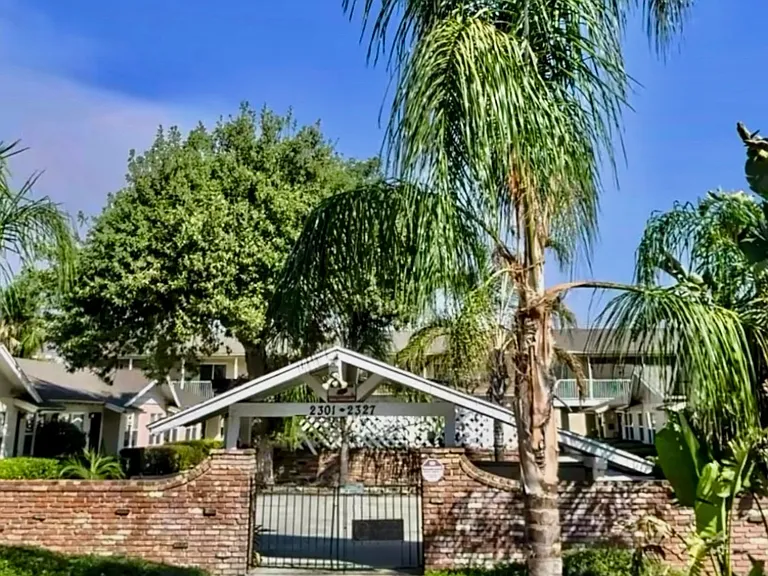 2301 Mountain Ave — Photo 1