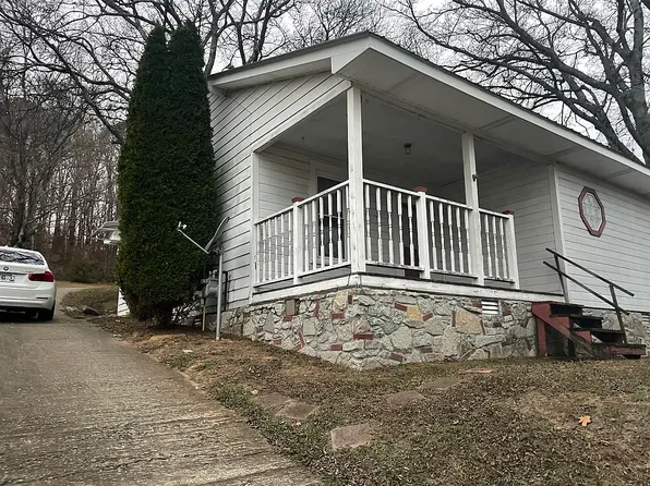 518 S High St, Waynesboro, TN 38485