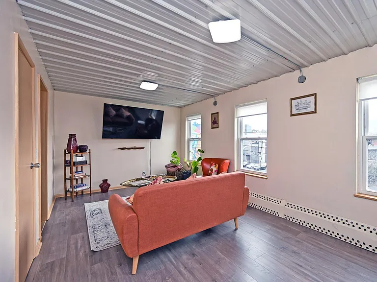 118 E Liberty St #D — Photo 7