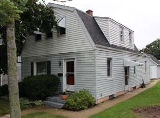 801 S 92nd St, West Allis, WI 53214