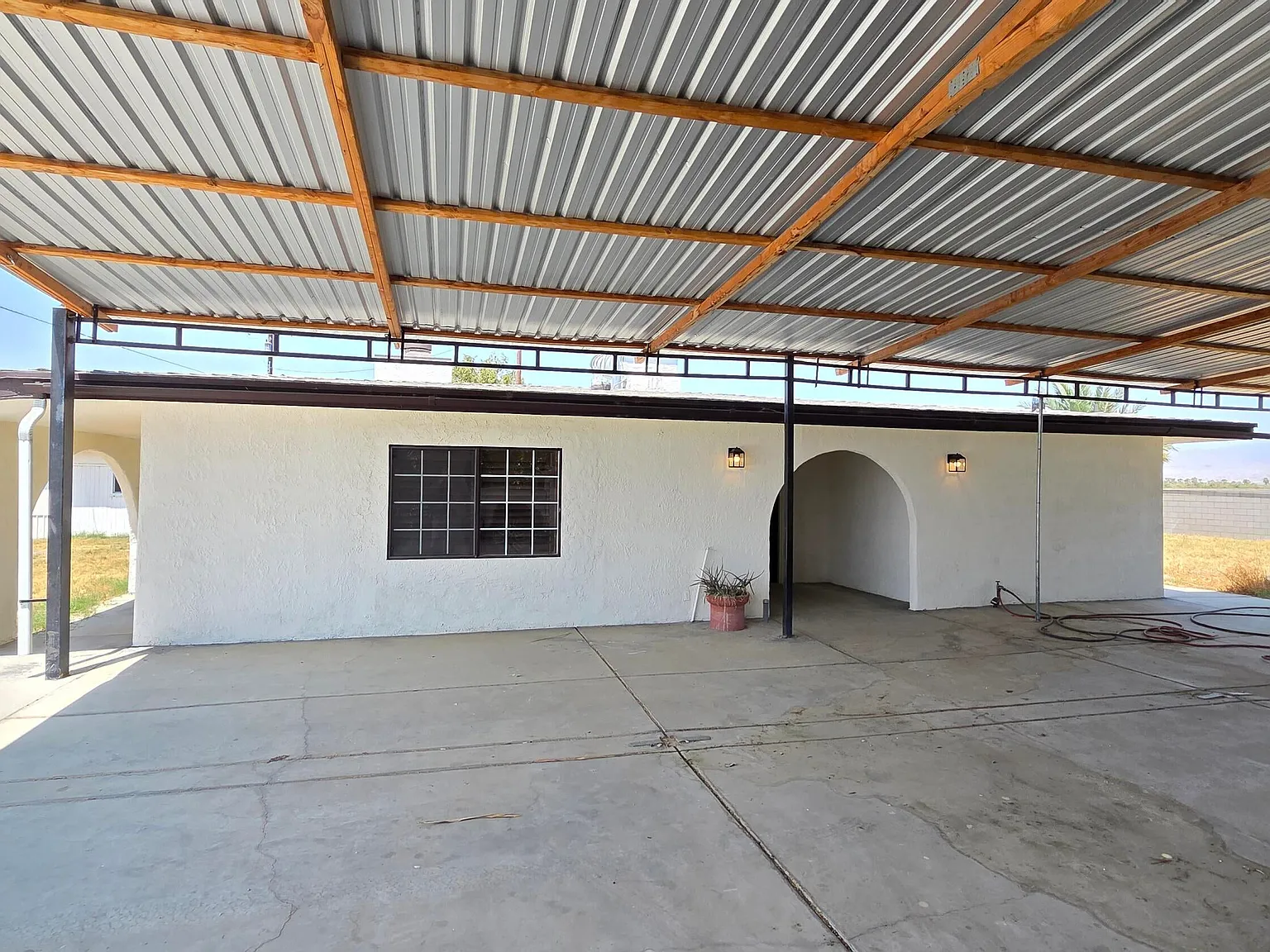 4 bed, 1950 sqft, $3,500 — Photo 3