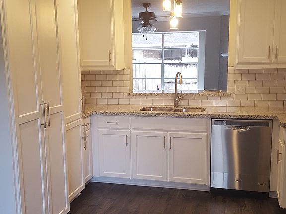 2nd image of 3766 Laura Leigh Ln