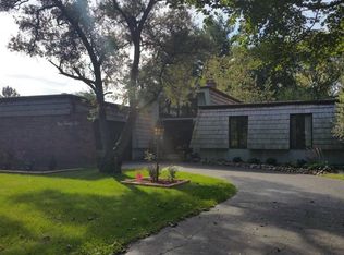 425 E Washington St, Villa Park, IL