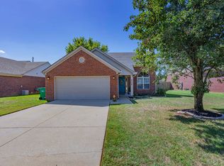 4026 Heatherview Rd, Louisville, KY 40218