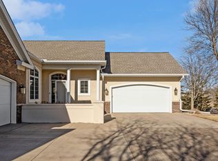 4950 Comstock Ln N, Plymouth, MN 55446