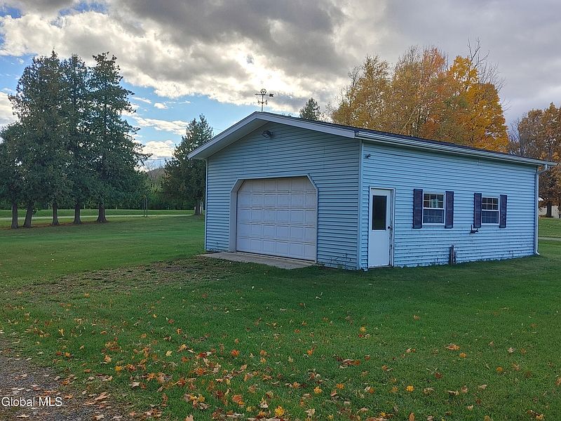 4th image of 81 Ferry Road