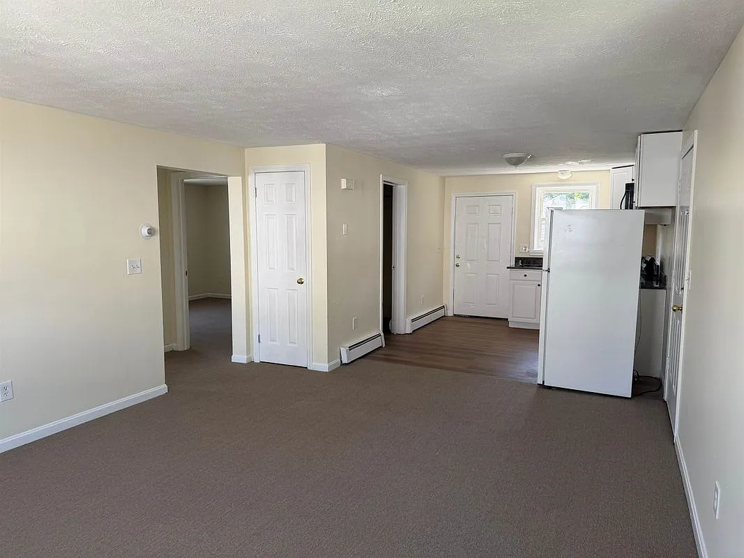 2 bed, 1.0 bath, 800 sqft, $2,000 — Photo 3