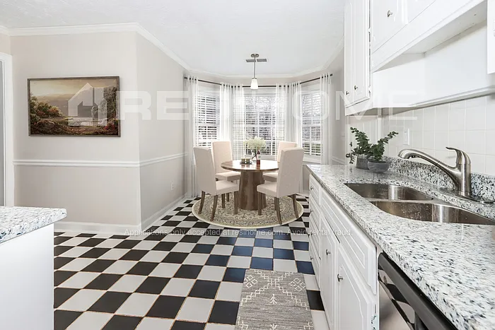 3706 Jolane Ter SE — Photo 3