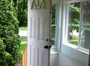 8659 N Canton Center Rd, Canton, MI 48187