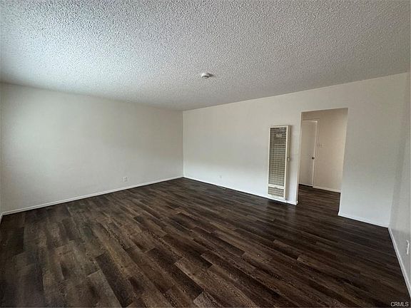 5th image of 510 E Pleasant St APT 02