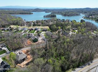 107 Chanusi Way, Loudon, TN 37774