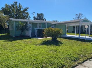 7 Meadow Cir, Ellenton, FL 34222