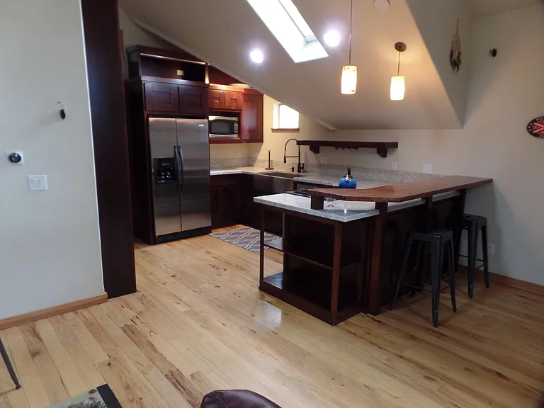 958 Modesto Ave #B — Photo 2