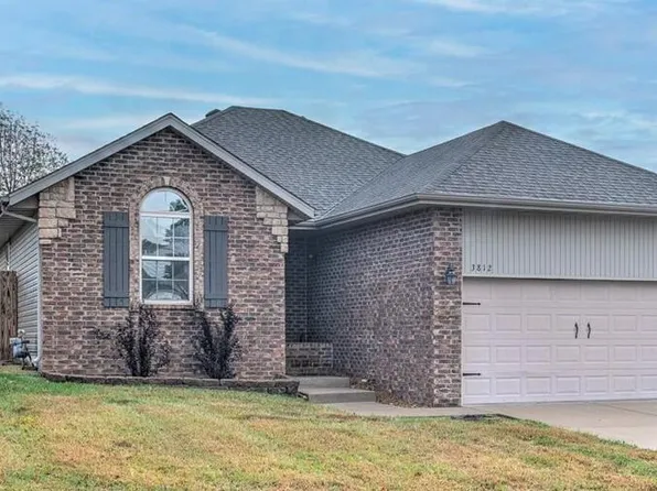 3812 N 29th Street, Ozark, MO 65721