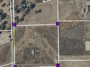 9943 Gregory Rd, Valley Springs, CA 95252
